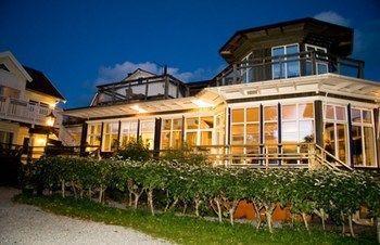 Noesund Havshotell Hotel