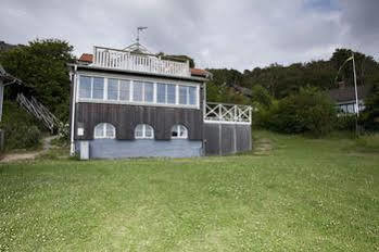 Noesund Havshotell 3*